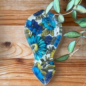 Vintage Resin Floral Spoon Rest